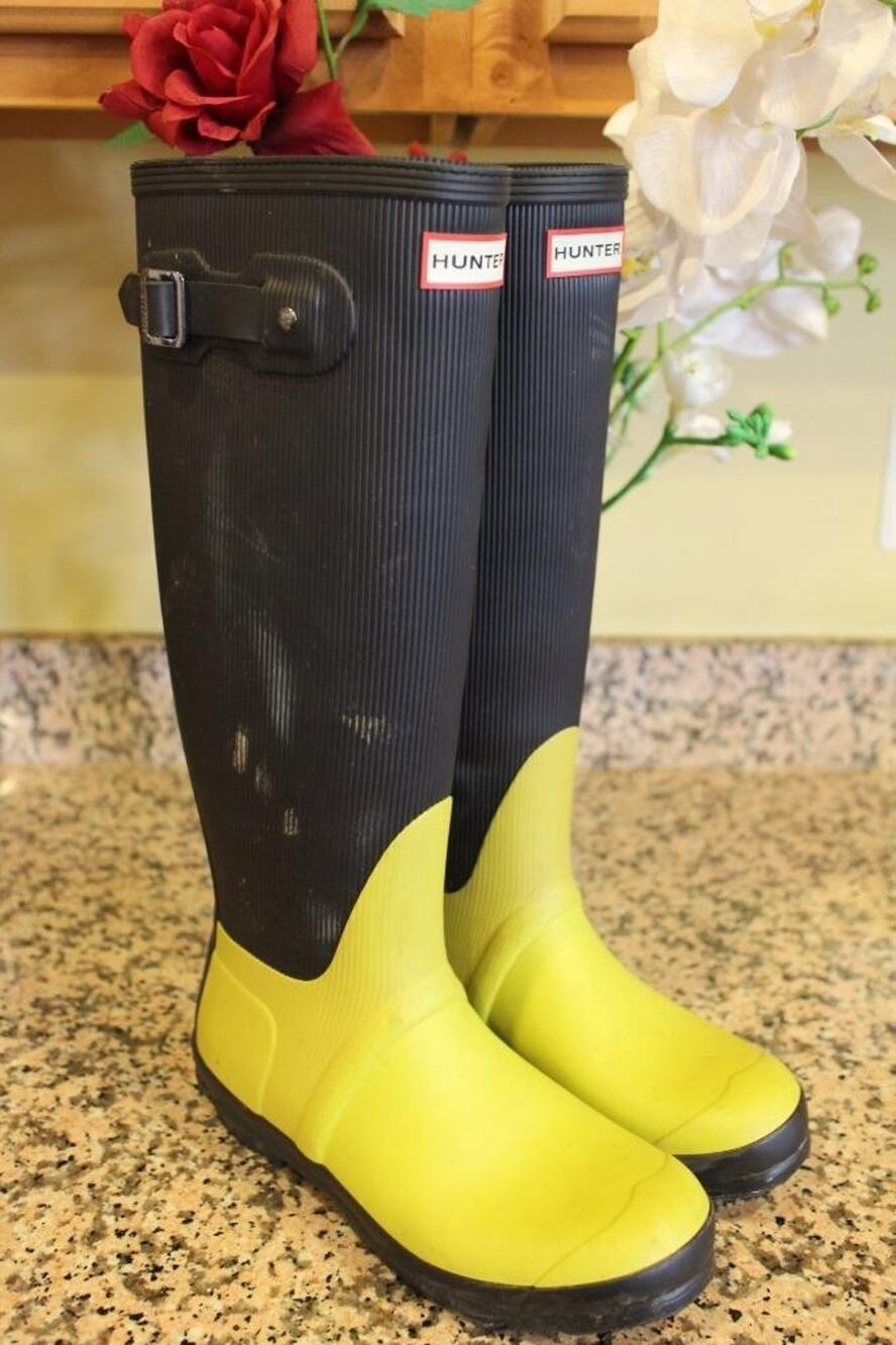 Hunter Original Ribbed Leg Yelchart Wellington Boots Size 7M/8W (BO1400